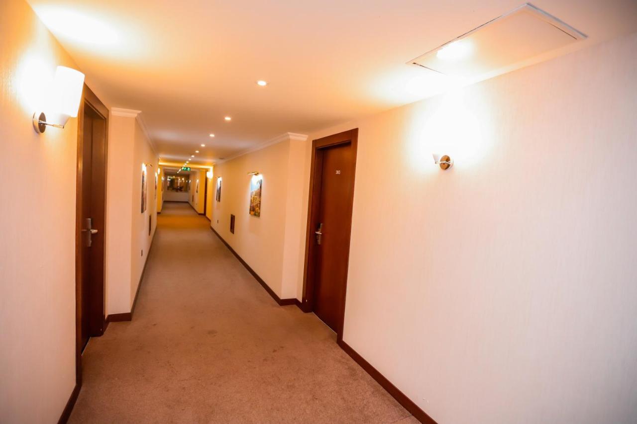 Caspian Business Hotel & Spa Bakoe Buitenkant foto