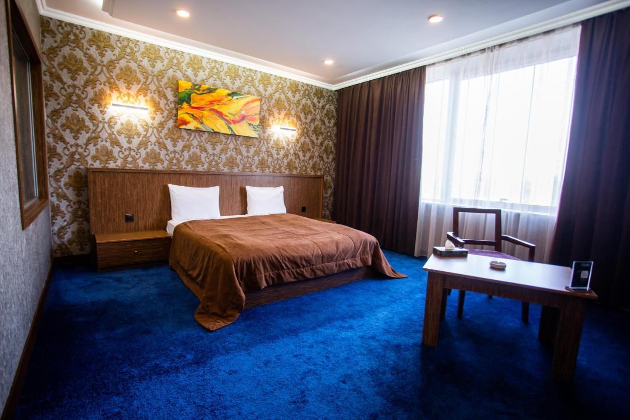 Caspian Business Hotel & Spa Bakoe Buitenkant foto