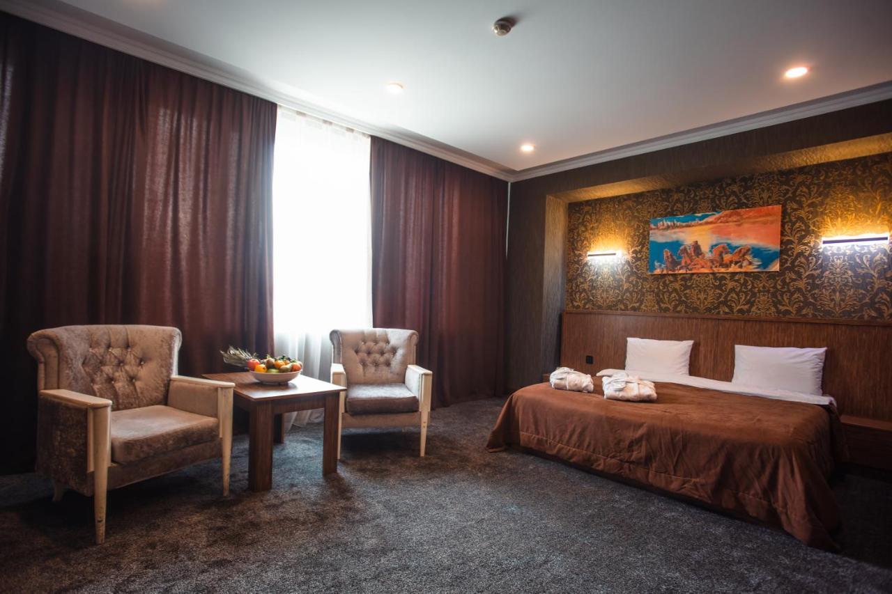 Caspian Business Hotel & Spa Bakoe Buitenkant foto